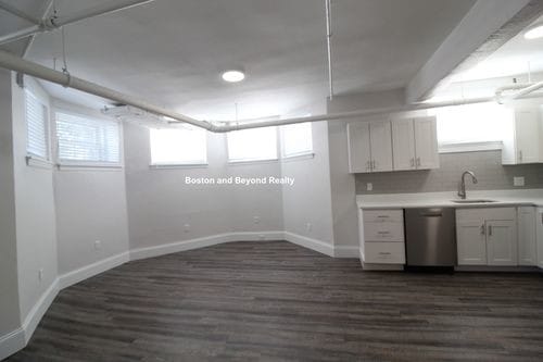 Building Photo - 95 Park Dr