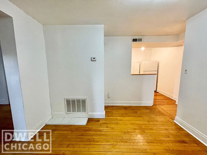 Building Photo - 1809 W Wabansia Ave