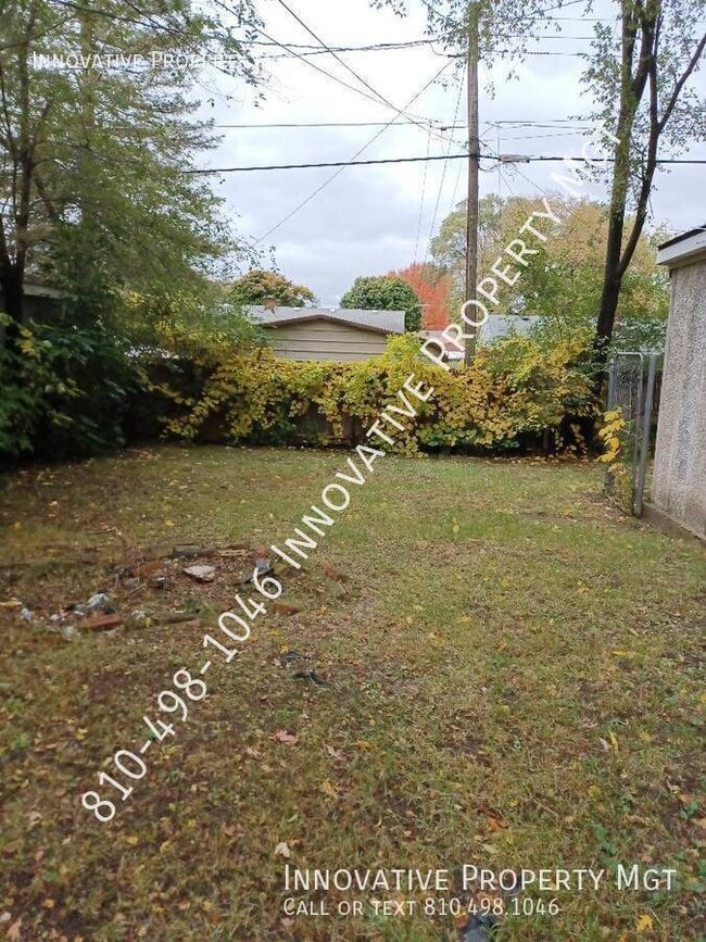 Building Photo - 2829 Plainfield Ave