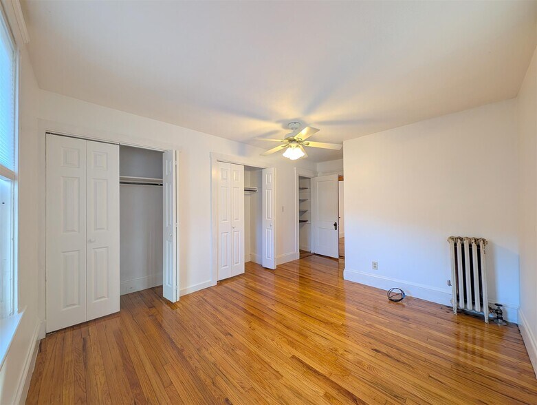 Building Photo - 119 Lowell St