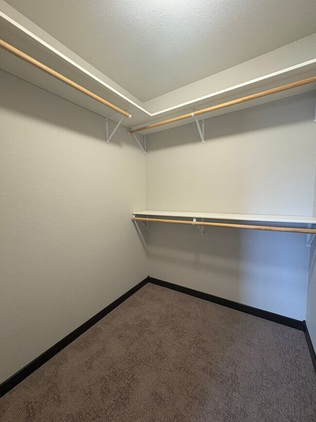 Building Photo - 3 BED | 3 BATH | HOME | ELKS CROSSING