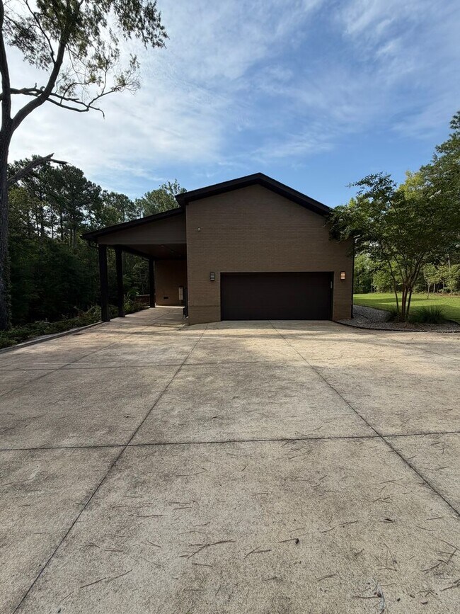 Building Photo - 110 Sterling Point Rd