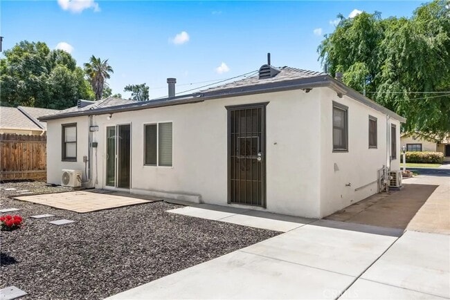 Building Photo - 3577 McKinley St