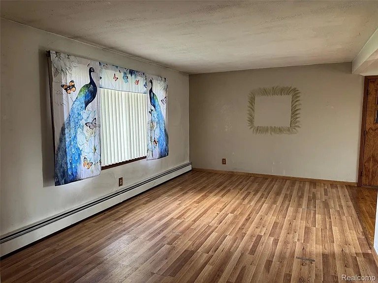 Building Photo - 226 S Burkhart Rd