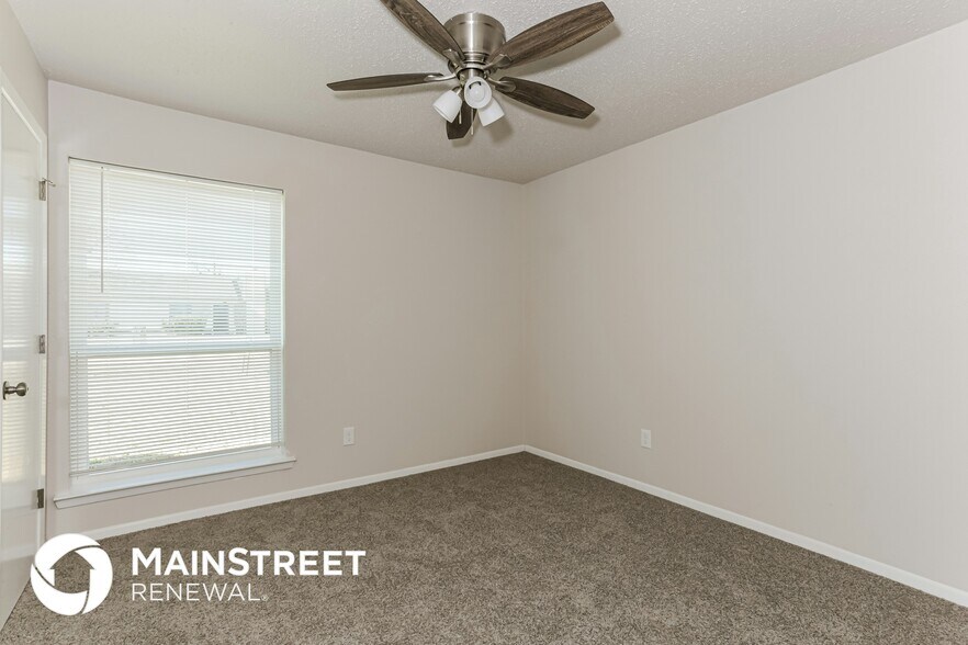 Building Photo - 250 Prairie Grove Dr