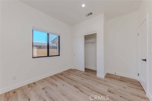 Building Photo - 5825 View Cir