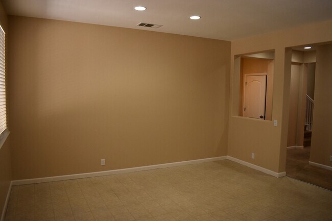 Building Photo - 1220 CAVALAIRE Ct
