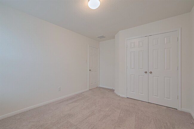 Building Photo - 5727 Texas Sage Dr