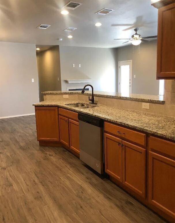 Building Photo - 1203 Preston Trails