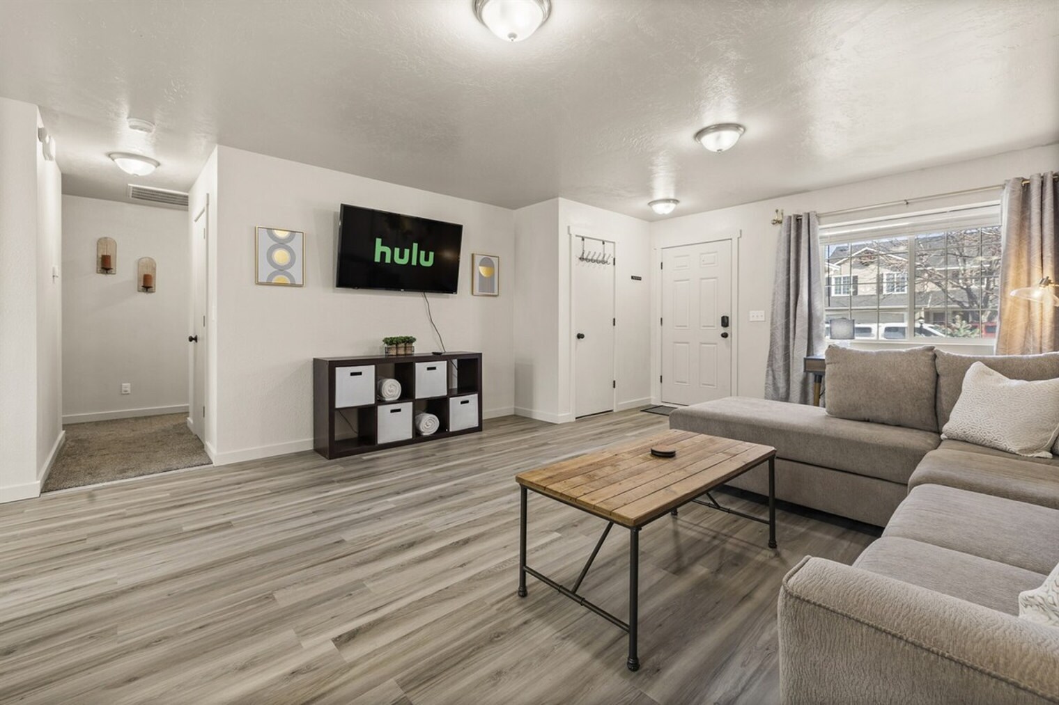 Building Photo - 11163 Silver River Loop