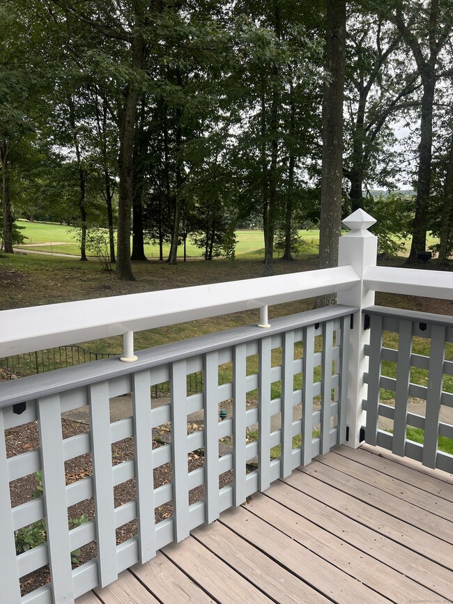 Building Photo - 912 Old Pond Ln