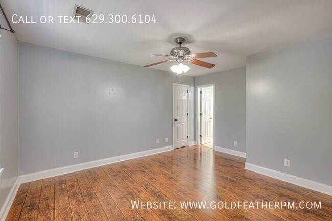 Building Photo - 5888 Woodlands Ave