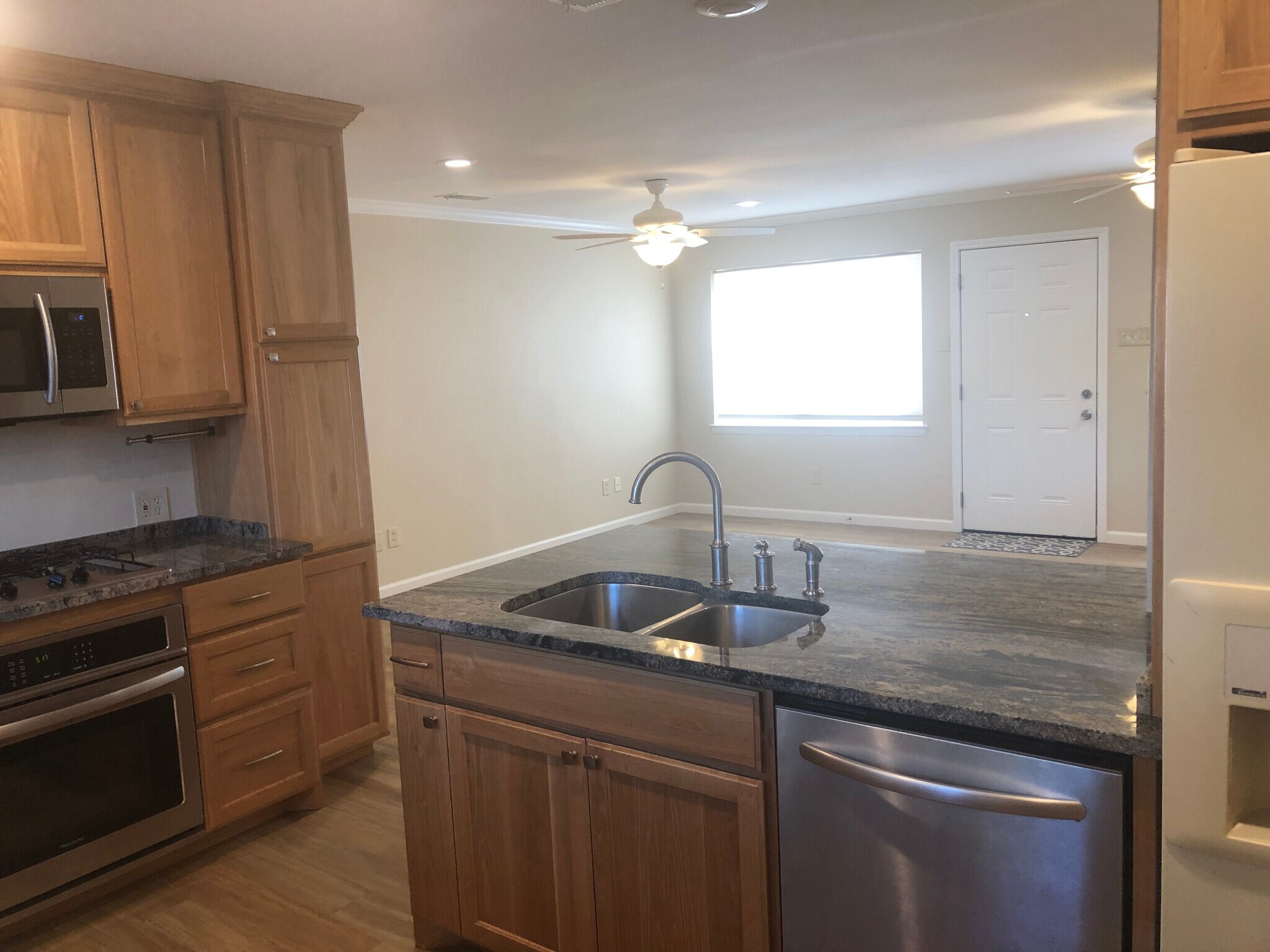 Building Photo - 1205 Fairfield St