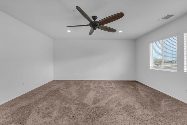 Building Photo - 83325 White Stallion Rd