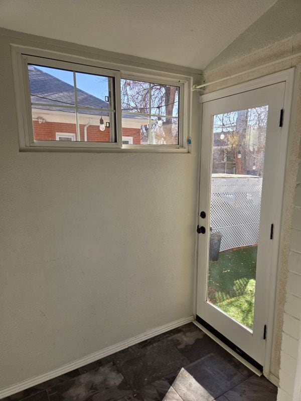 Building Photo - 2 Pennsylvania St