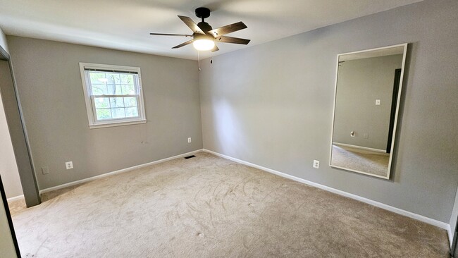 Building Photo - 4502 King Edward Ct