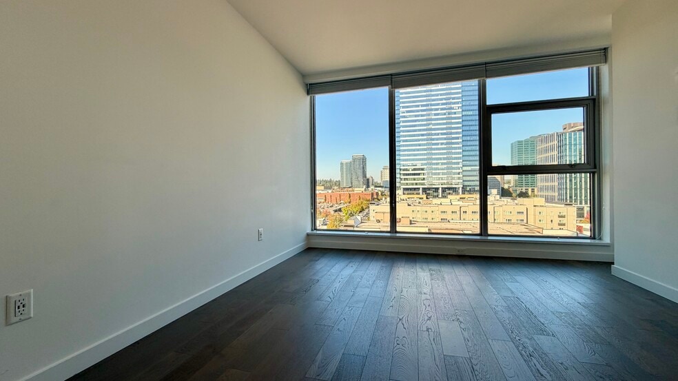 Building Photo - 188 Bellevue Way NE