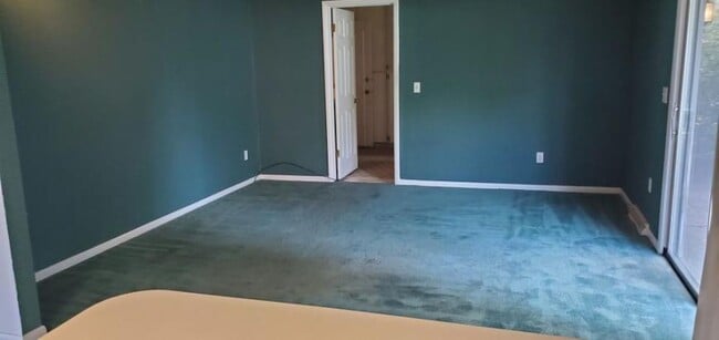 Building Photo - 3 bedroom in Billings MT 59102