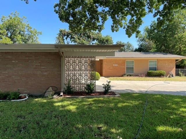 Building Photo - 4616 Fawn Dr