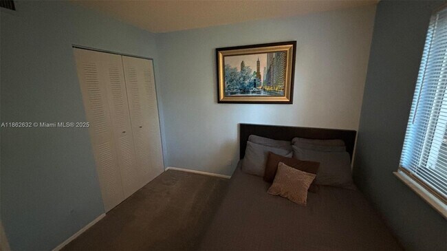 Building Photo - 2761 S Oakland Forest Dr