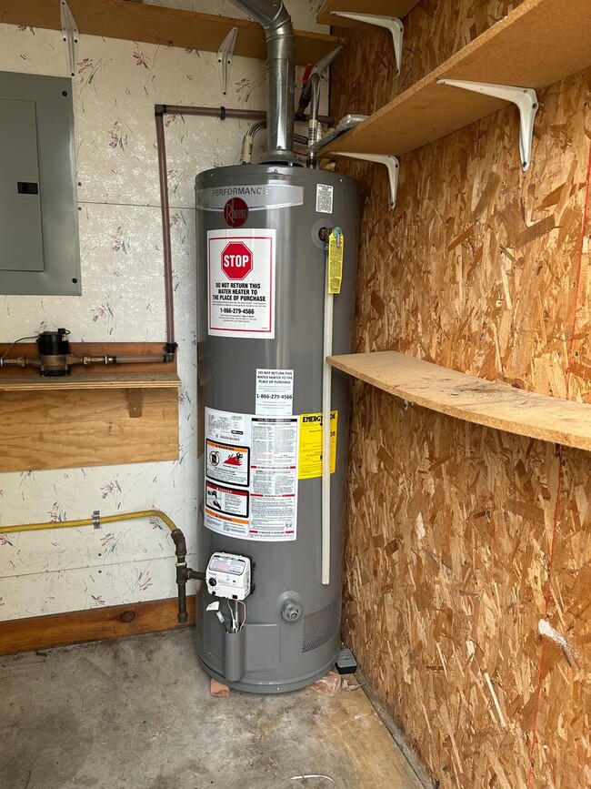 Building Photo - 3 Bedroom Townhouse Leola