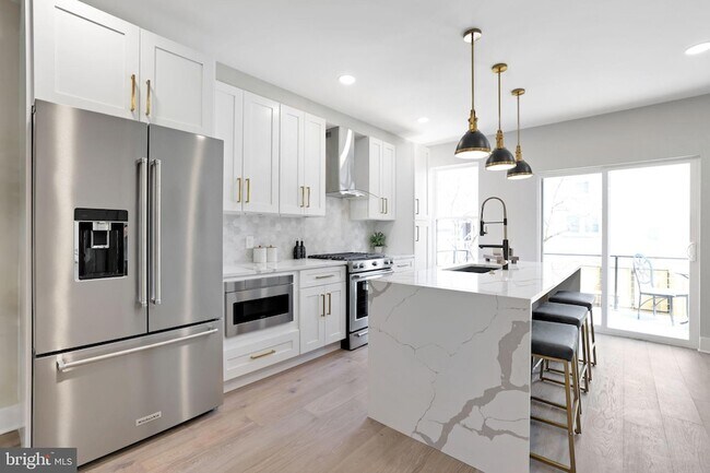 Building Photo - 5333 5th St NW