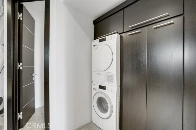 Building Photo - 1424 Via Zumaya