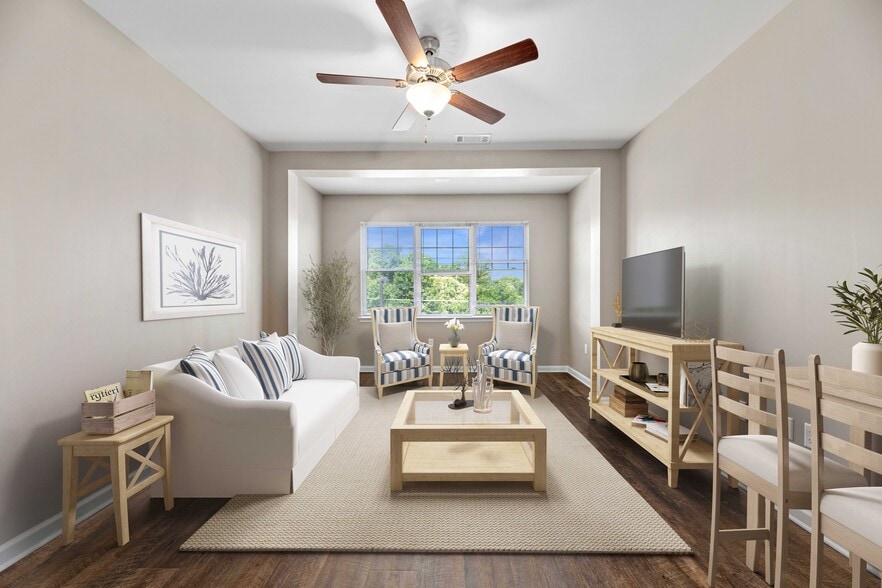 Building Photo - West Pine Residences II`