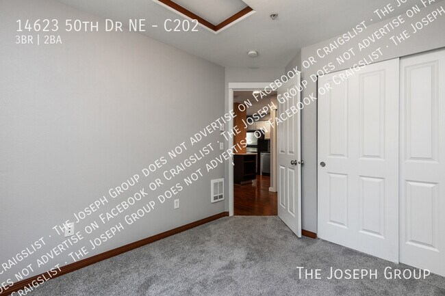 Building Photo - 14623 50th Dr NE