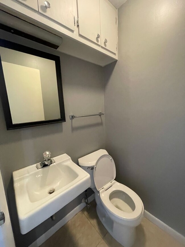 Building Photo - 4BR/1.5 Bath in Dalton – $2,800/mo Peacefu...
