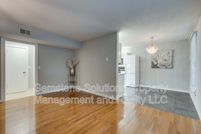 Building Photo - 1011 Murfreesboro Rd