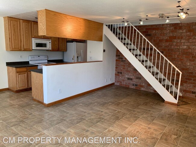 Building Photo - 2 br, 1 bath House - 5488 Judith St. #2