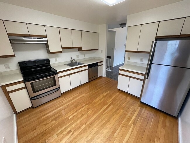 Building Photo - 2 Bedroom/1 Bath in Brookland