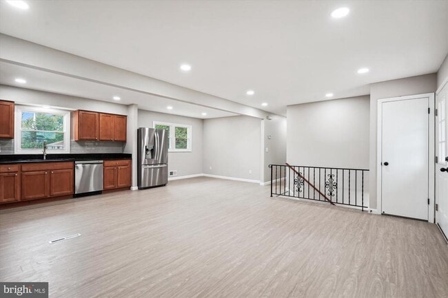 Building Photo - 2226 Westwood Pl