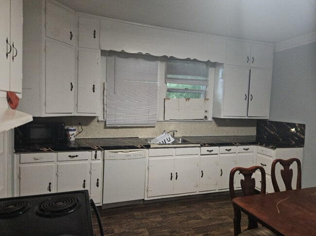 Primary Photo - 309 3rd St