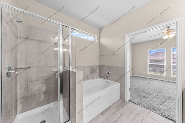 Building Photo - 7601 Park Meadow Dr