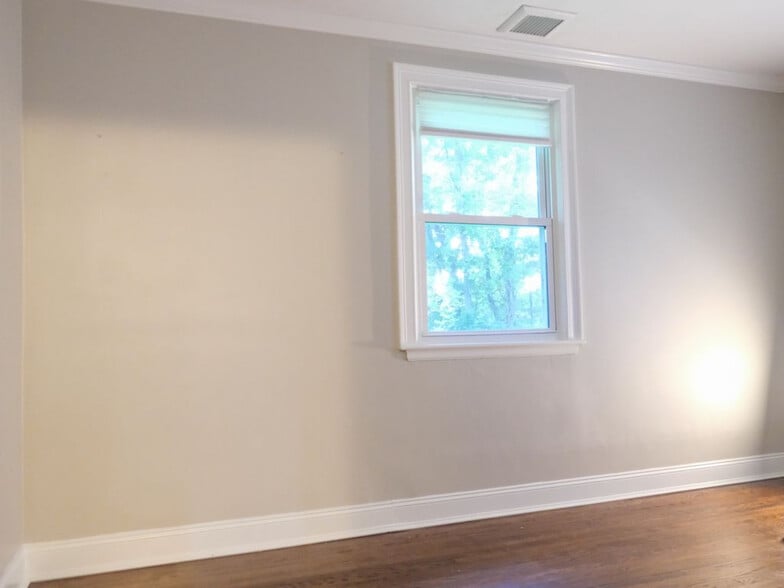 Bedroom 2 - 7 Maple Ave