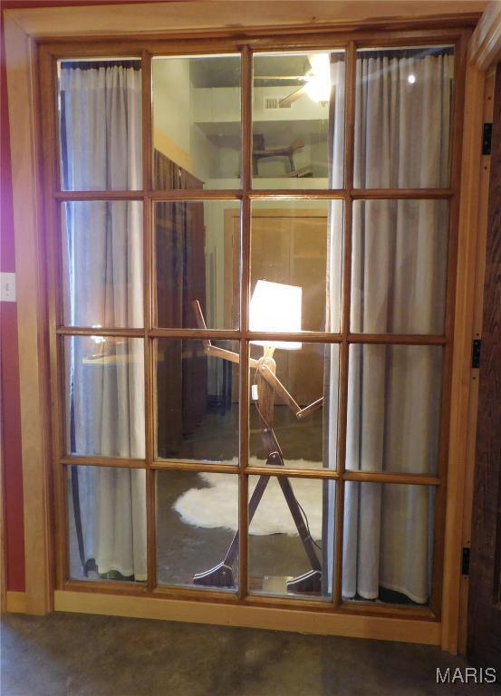 Building Photo - 701 N 15th St