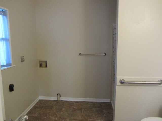 Building Photo - 3002 Montgomery Rd