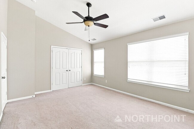 Building Photo - 9311 Greenheather Dr