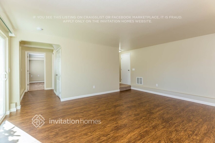 Building Photo - 10011 25th Ave SE