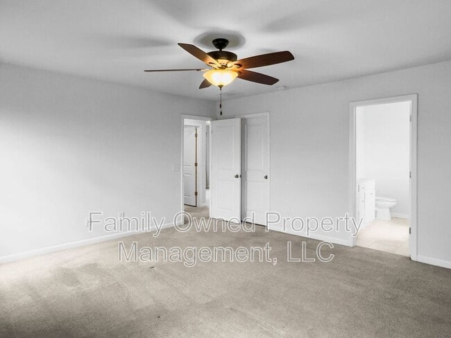 Building Photo - 209 Firewheel Ct