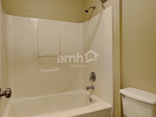 Building Photo - 24746 Mary Beth Ct