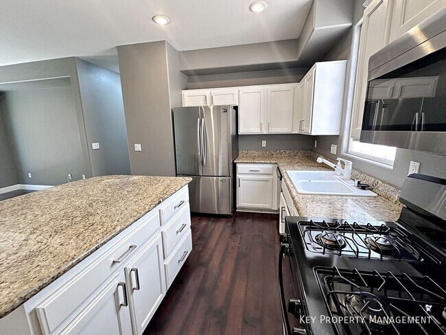 Building Photo - 10076 Bright Charisma Ct