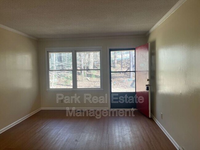 Building Photo - 293 Cedar Terrace Rd