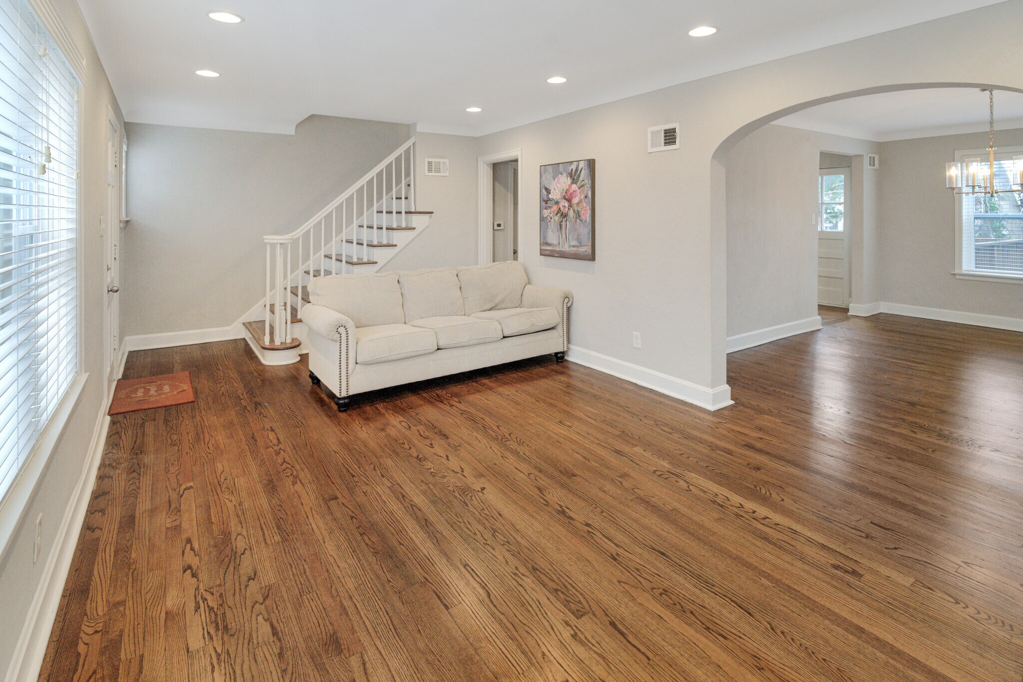 Building Photo - 8729 Bridgeport Ave