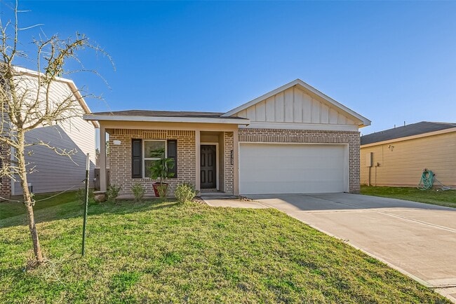 Building Photo - 15708 Del Norte Dr