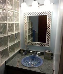 Bathroom 2 - 47-337 Mahakea Rd