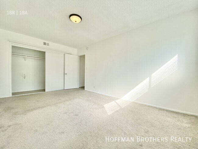 Building Photo - 915 N Spaulding Ave