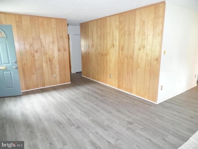 Building Photo - 7410 Tillman Dr